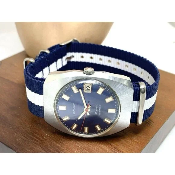 Sekonda Men's Watch Vintage USSR Automatic Blue Dial Date Nylon Strap 36mm